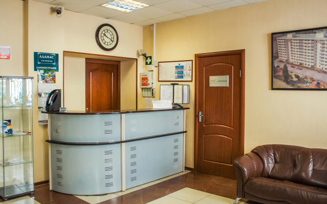 Adamas Hotel