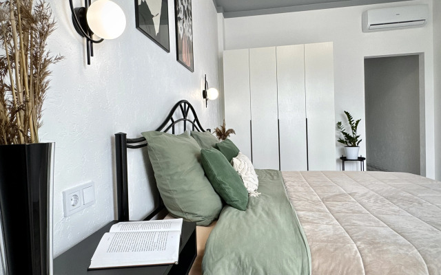 Апартаменты с балконом и видом на реку в ЖК Рыбная Деревня