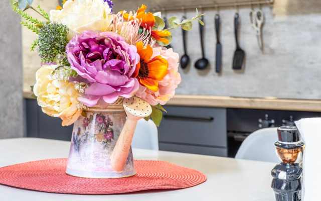 Квартира просторная евродвушка с большой кроватью и удобным диваном