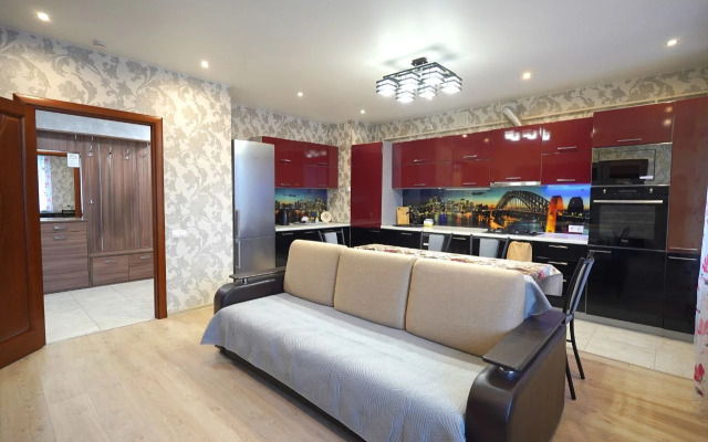 Квартира Большая 2-комнатная рядом с центром