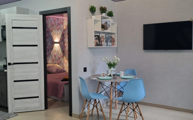 Novye 2 Komnatnye V Centre Neftyanikov  Apartaments