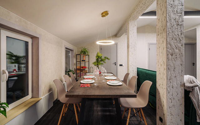 Hitrovo Private House
