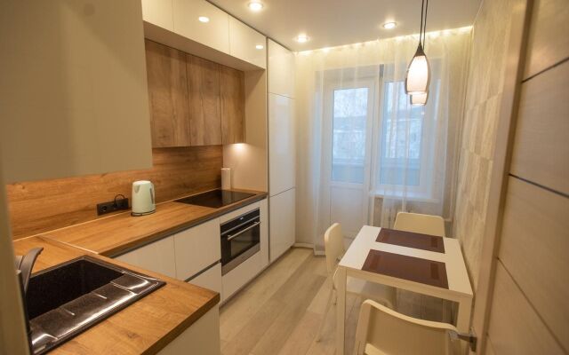 Apartamenty Kaminn Apartments Na Pr-Te Tsiolkovskogo
