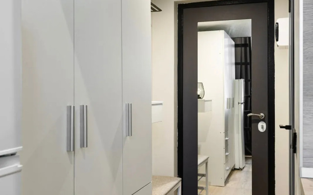 Dvukhurovnevy Loft V Tsentre Moskvy Apartment
