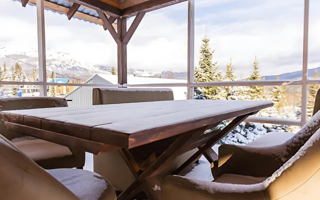 Частный дом ВолкХаус большой