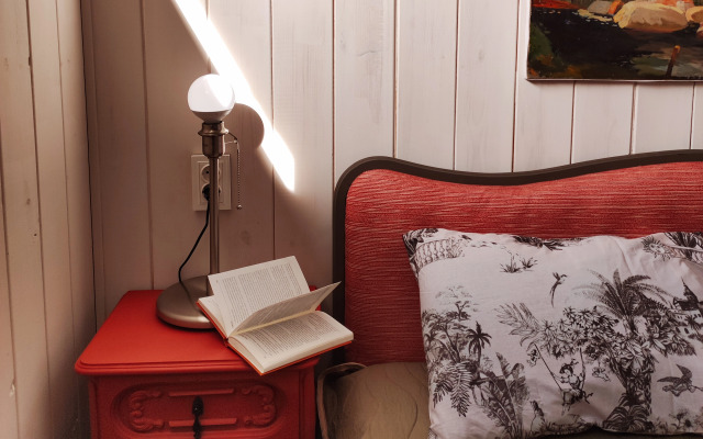 Частный дом Книжный с собственной территорией