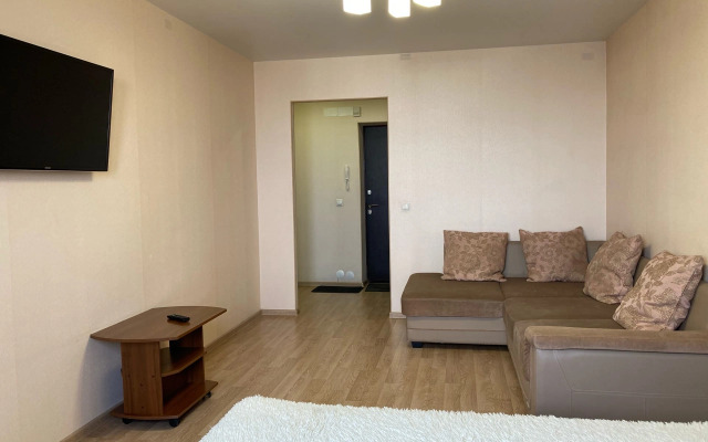 Na Oktyabryskom Prospekte 157 Apartment