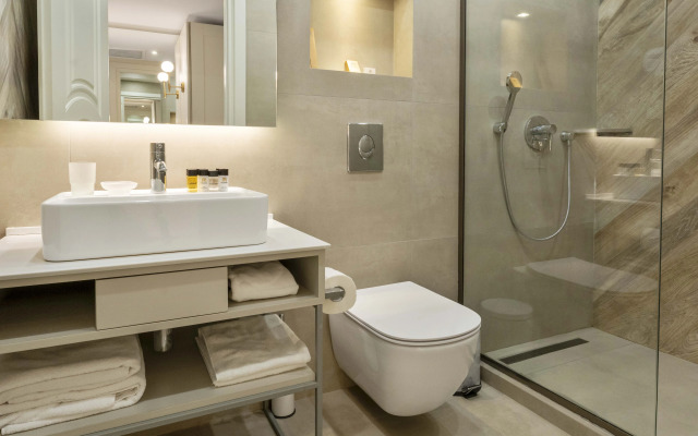 Курортный отель Mosavali