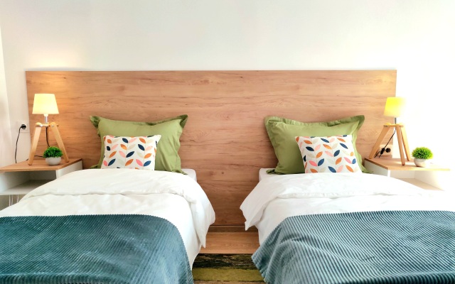 Апартаменты на улице Маршала Бирюзова 18