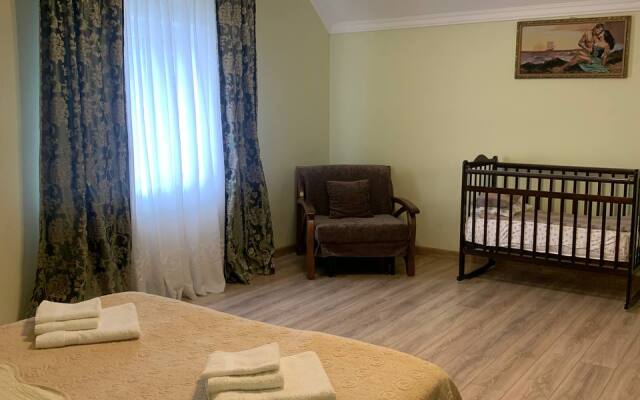 Отель Эльтур