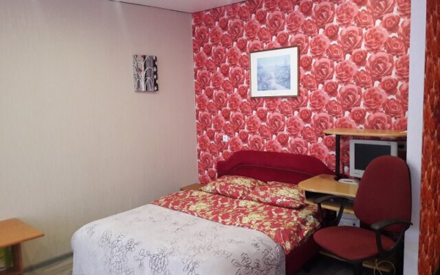 Na Internatsionalnoy Apartment