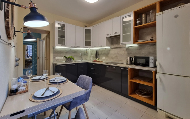 Квартира Двухкомнатная квартира с подиумами