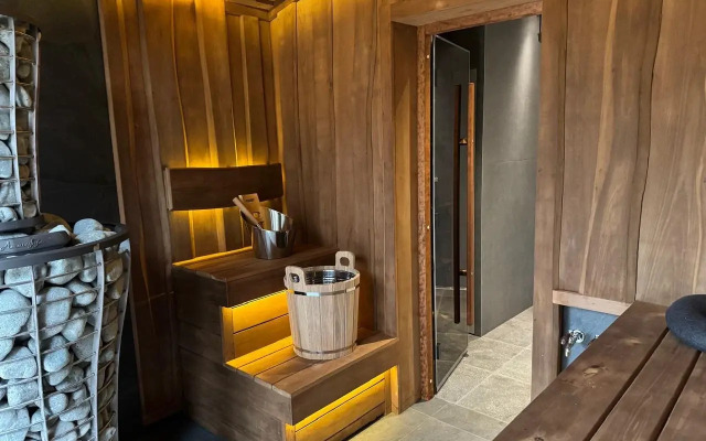 Отель Mistyland