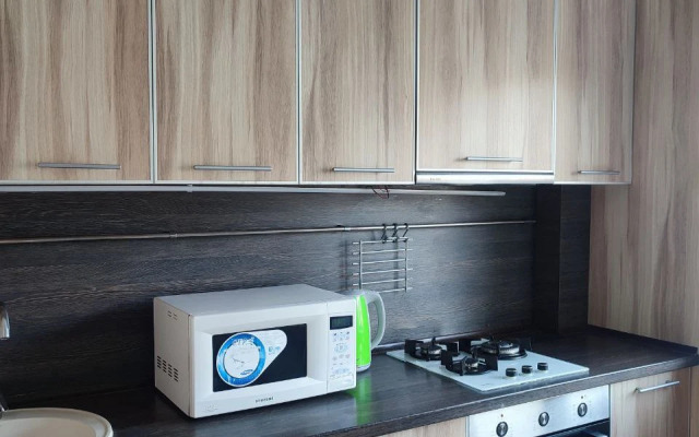 Квартира двухкомнатная Ленинградская 21