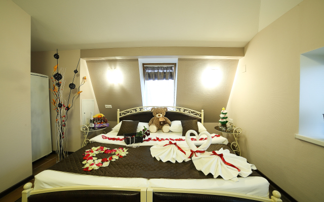 CHELNY INN Hotel