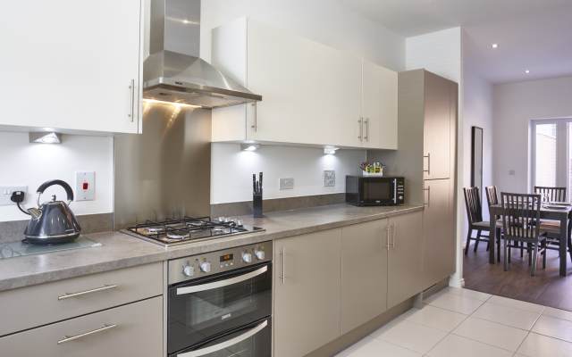 Campbell Park Serviced Properties - Shortstay MK Apartments
