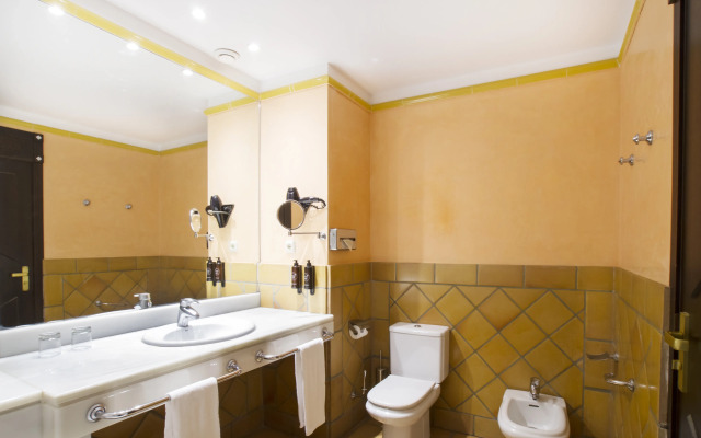 Ibersol Almuñecar Beach & Spa Hotel