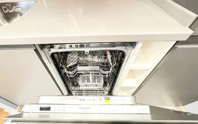 S 2 Spalnyami V Zhk Sokol Flat