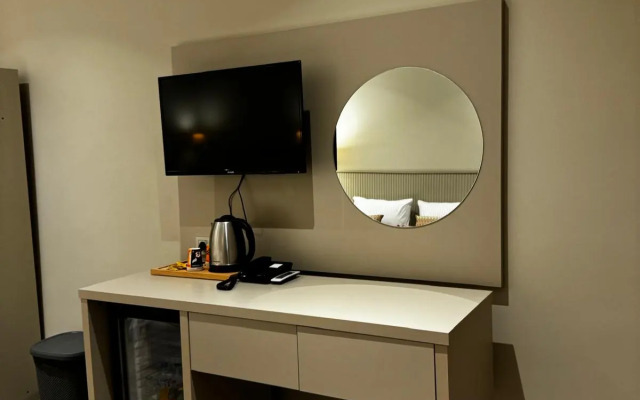 Astro Suites Hotel