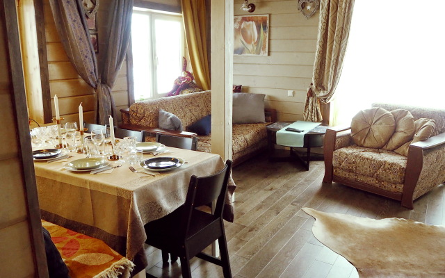 Ryadom s Igoroy Guest House