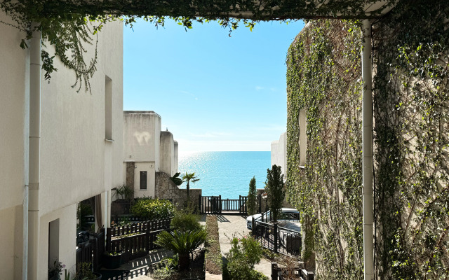 Rezidentsiya Santorini Apartments