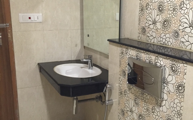 Chinar Bay Hotel