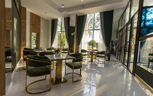 Firdavsi Hotel