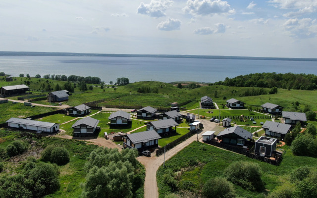 Zagorodny Klub Ozero Baza Otdykha