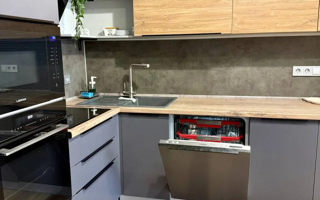 Sovremennaya U Trts Sitimoll Flat