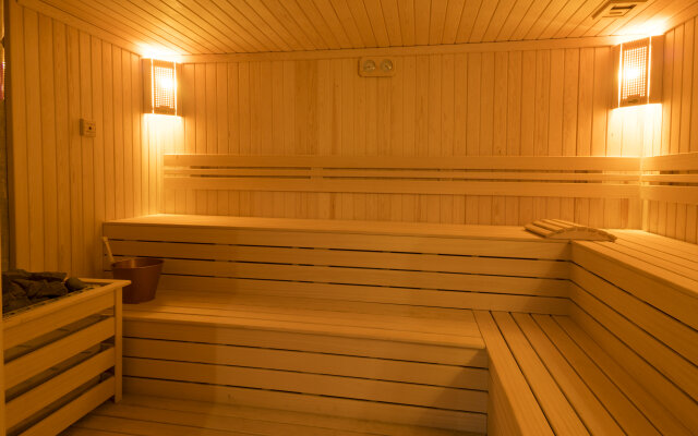 Acroter Hotel & Spa
