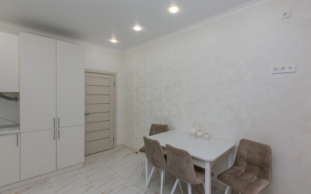 Ryadom s Aeroport Flat