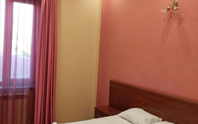 Happiness Guest House