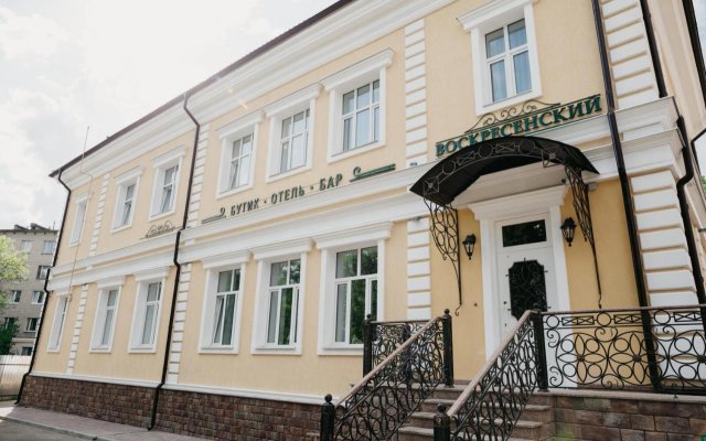 Voskresenskij Hotel