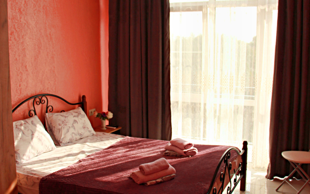 Rozovaya Laguna Guest House