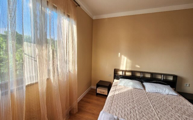 Liana Guesthouse