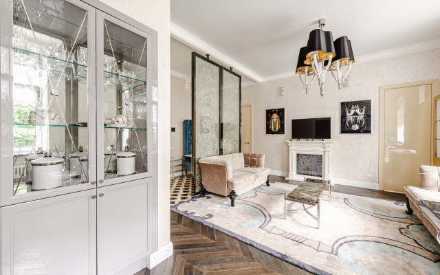 Apartments 3h Komnatnyie Roskoshnyie Appartamentyi