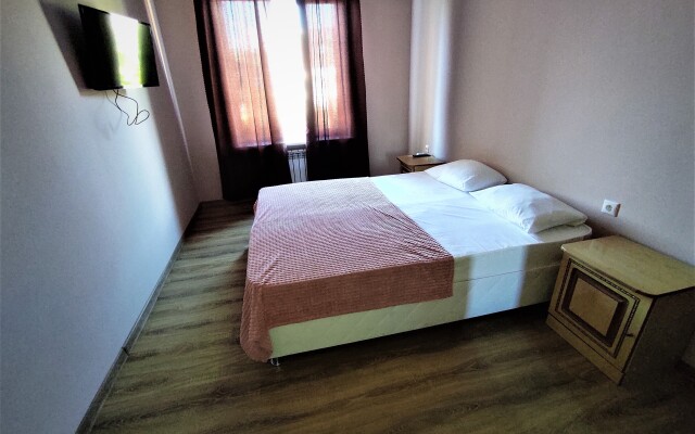 Karat Mini-hotel