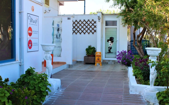 Mavi Restaurant & Apartments 1