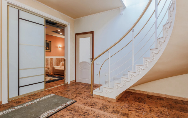 Вилла Дом 520кв на 8-х сотках