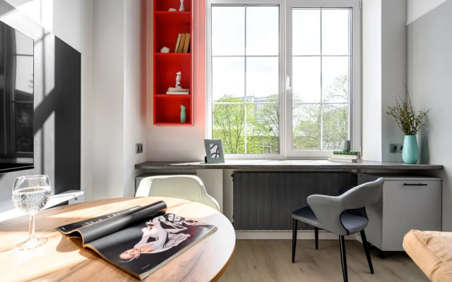 Apartments Queenstay Red Nyuans Na Voykovskoy