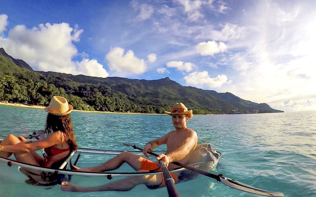 Mimi Beachfront Beau Vallon Villa