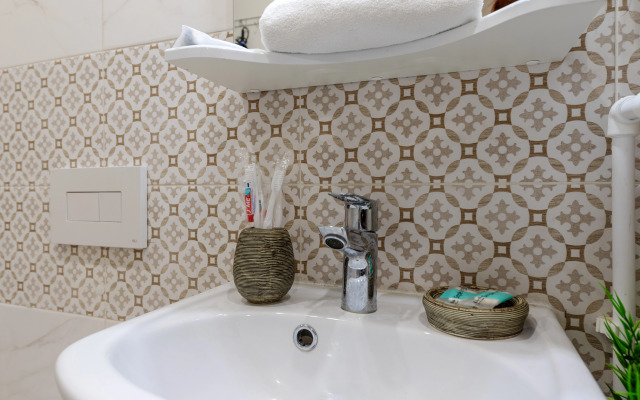 Dvuhurovnevaya S Parkovkoj V Tsentre Flat