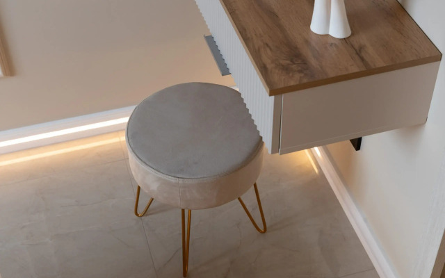 Red Apartments Art Layt Siti Melori Apartments