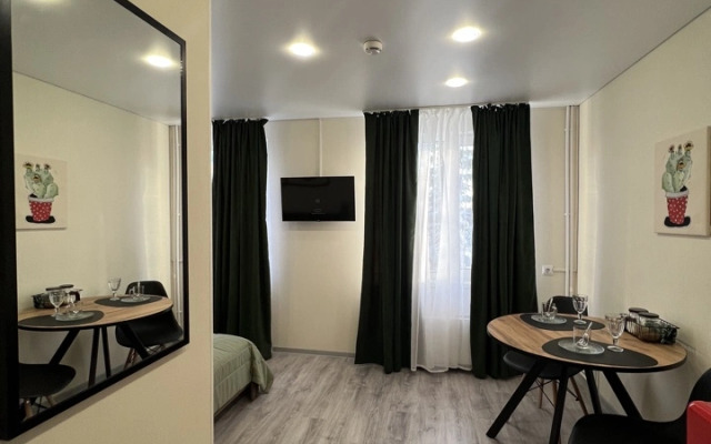 Апартаменты 5 красно-зеленые