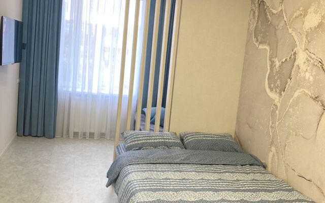 Апартаменты возле Театра и моста, недалеко от центра. Брянская 18.