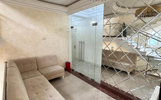 Gloria Hotel