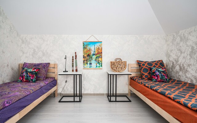 BaltAtlantik nomer v stile Barbi Flat