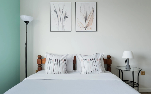 Квартира Просторная квартира с двумя отдельными спальнями и кухней