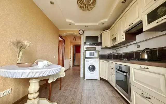 Апартаменты Яблочкова 19