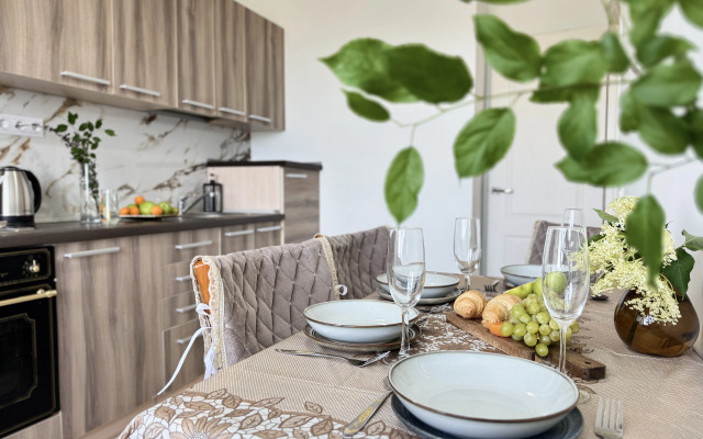 Na Ulitse Kashtanovaya Alleya 169 Flat